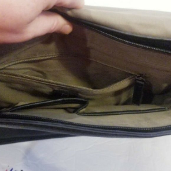 MSK Black Soft Leather Fold Over 14" Briefcase bag - Picture 3 of 8